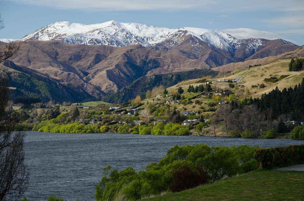 best area to stay in queenstown nz